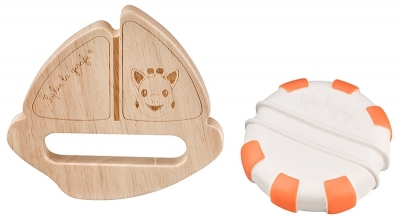 Sophie la girafe Greifling Boot aus Naturkautschuk und Kautschukbaumholz