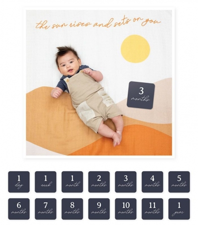 lulujo Babys First Year Swaddle-Blanket & Karten Set, Sun Rises